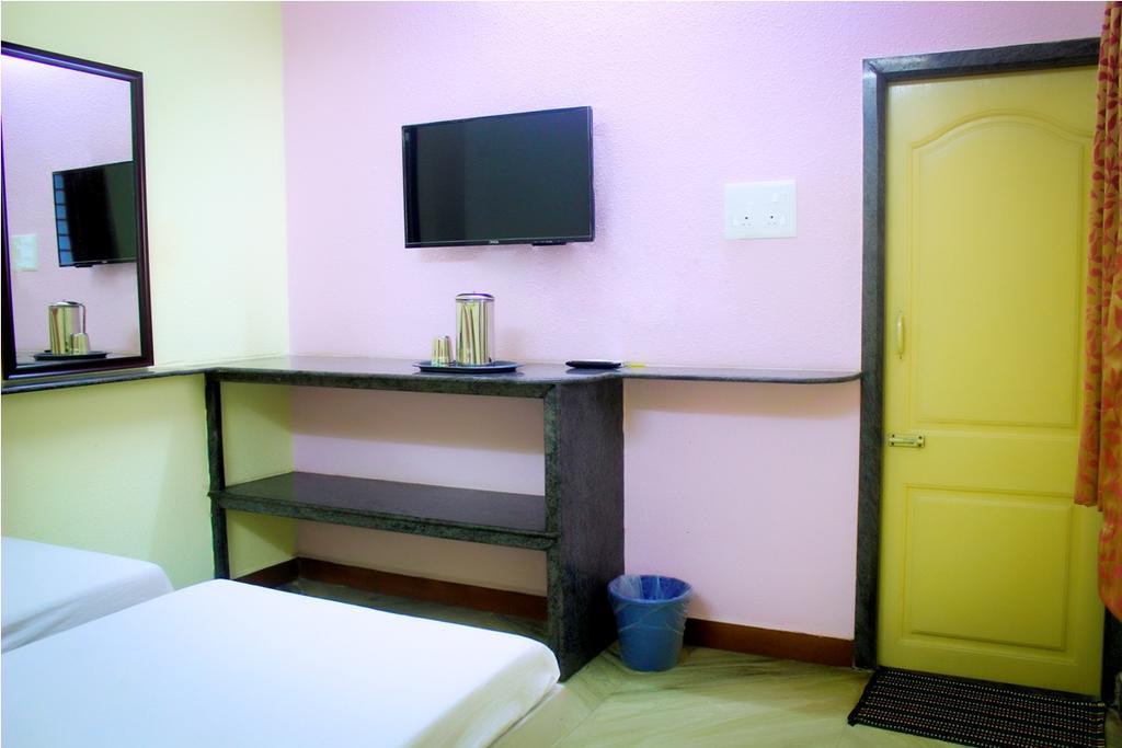 PMS Guest House Pondichéry Extérieur photo